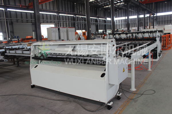 Mesh shearing machine